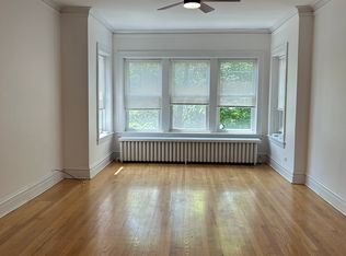3445 N Damen Ave #1, Chicago, IL 60618