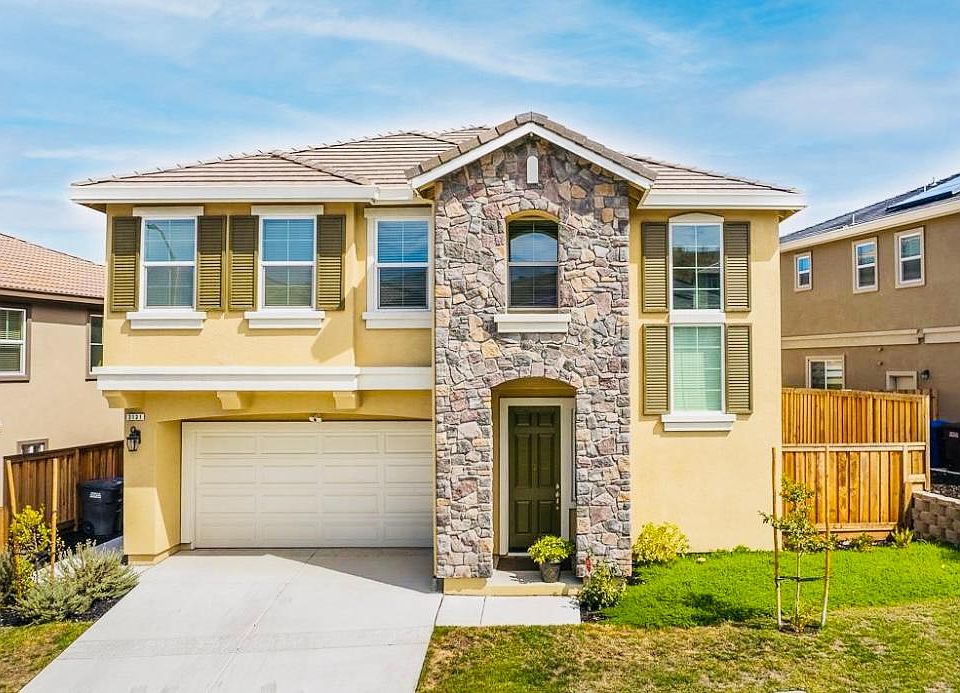 1st image of 3131 La Corona Dr
