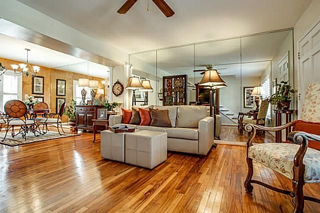 1st image of 6353 Bordeaux Ave #6353
