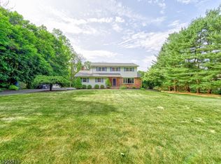 618 Fox Farm Rd, Asbury, NJ 08802