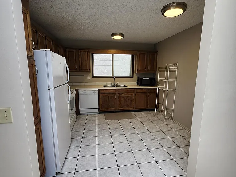703 56th Ave SW #1 — Photo 7