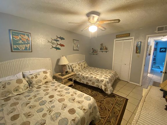 5th image of 5008 Gulf Blvd APT 305