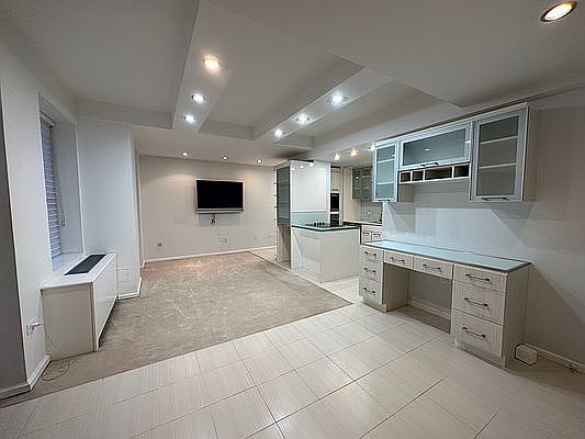 1st image of 150 W 51st St APT 1823