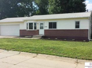 4906 Nebraska Ave, Omaha, NE 68104