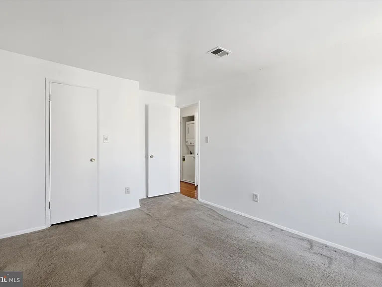 3360 Huntley Square Dr #B-1 — Photo 12