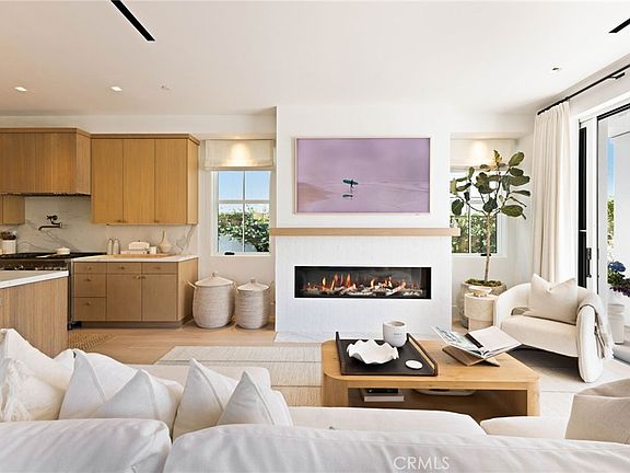 4th image of 1416 E Balboa Blvd