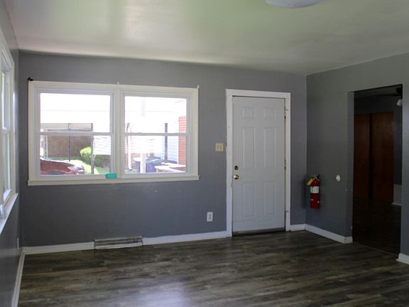 3rd image of 2007 W Glenwood Dr