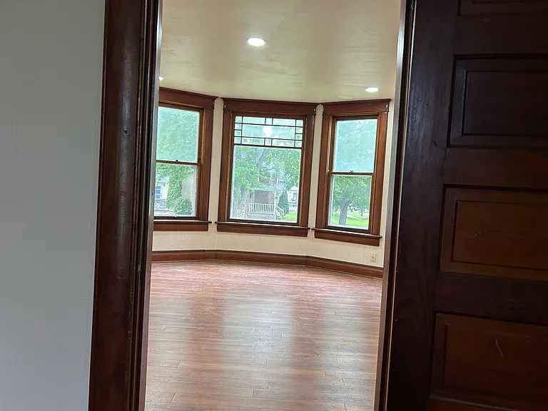 457 Broadway St — Photo 7