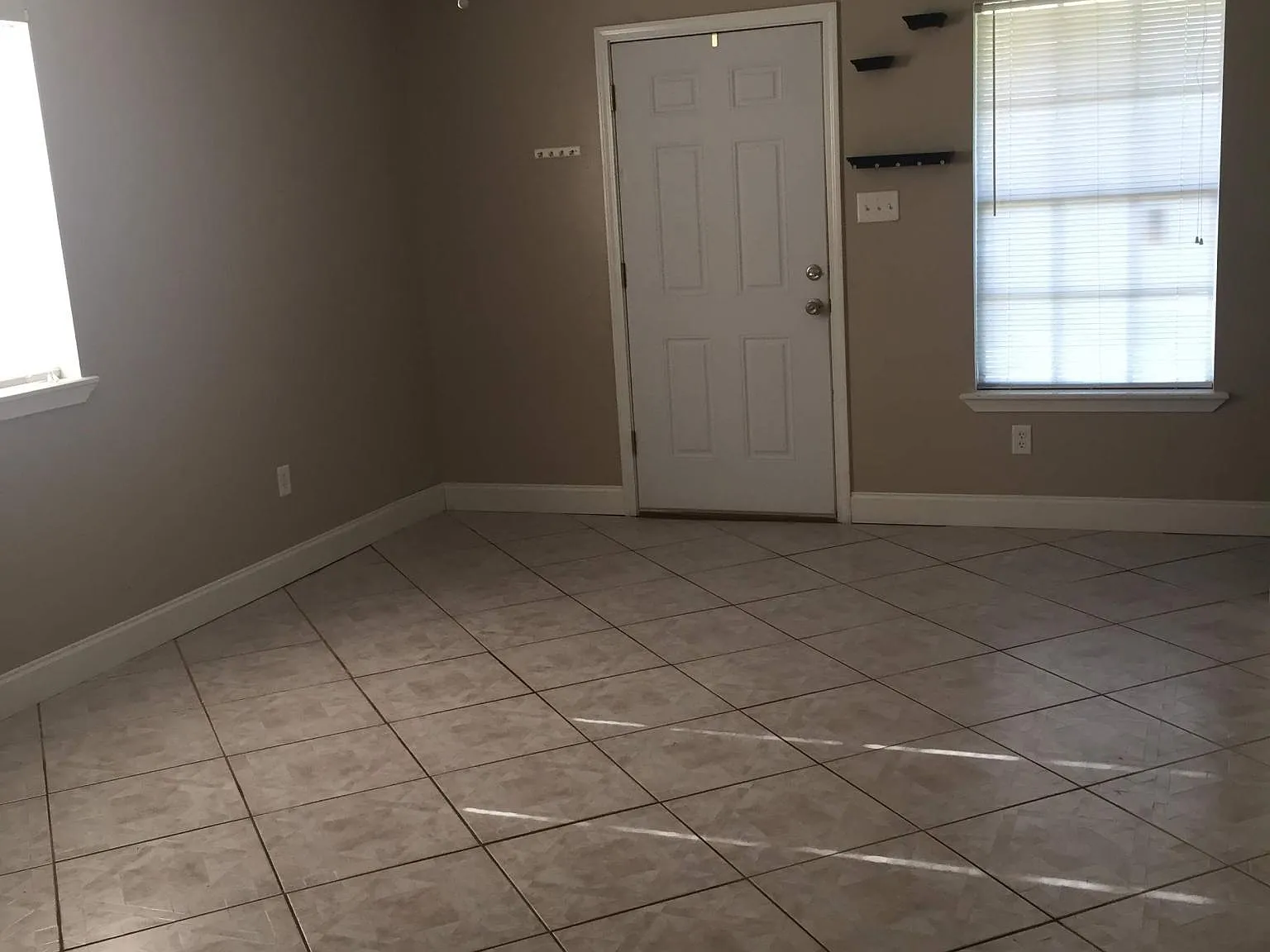 3814 Alton St — Photo 3