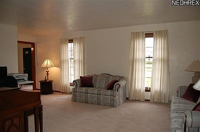 4th image of 1297 Pioneer Dr