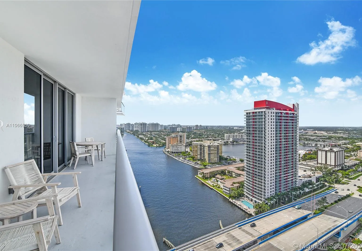 4010 South Ocean Condo Ho — Photo 2