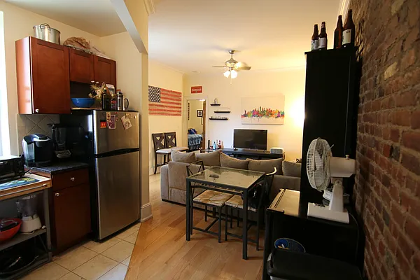 Rented by JK Dansar Corp | media 19