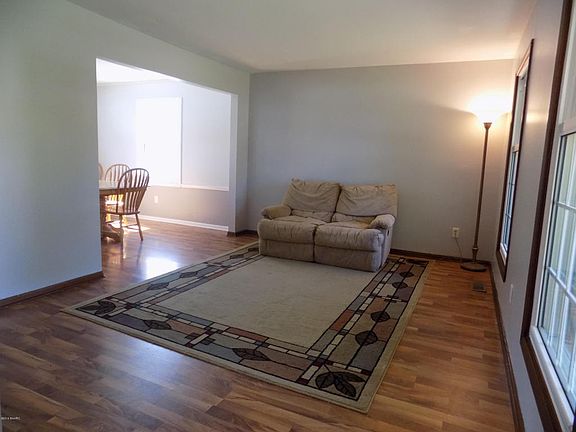 4th image of 2034 Innwood Dr SE