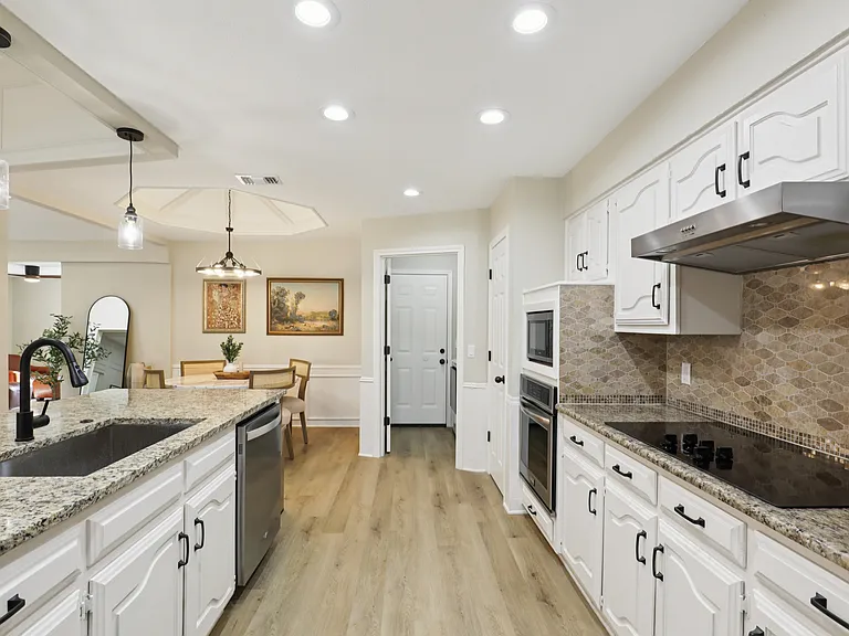 2732 Deep Valley Trl — Photo 8