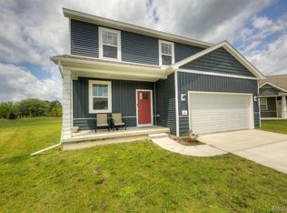 61 Barnsley Dr, Howell, MI 48843