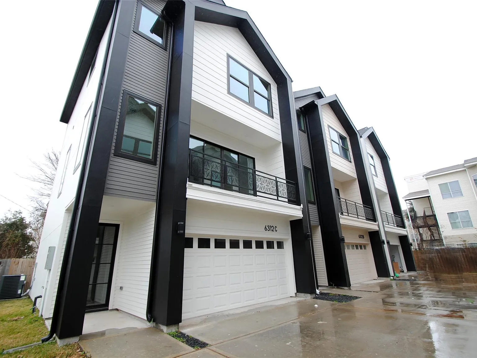 3 bed, 3.5 bath, 1881 sqft, $2,450 — Photo 4