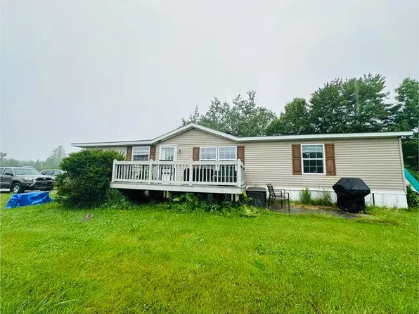 10 Spirit Meadow Lane, Windham, ME 04062