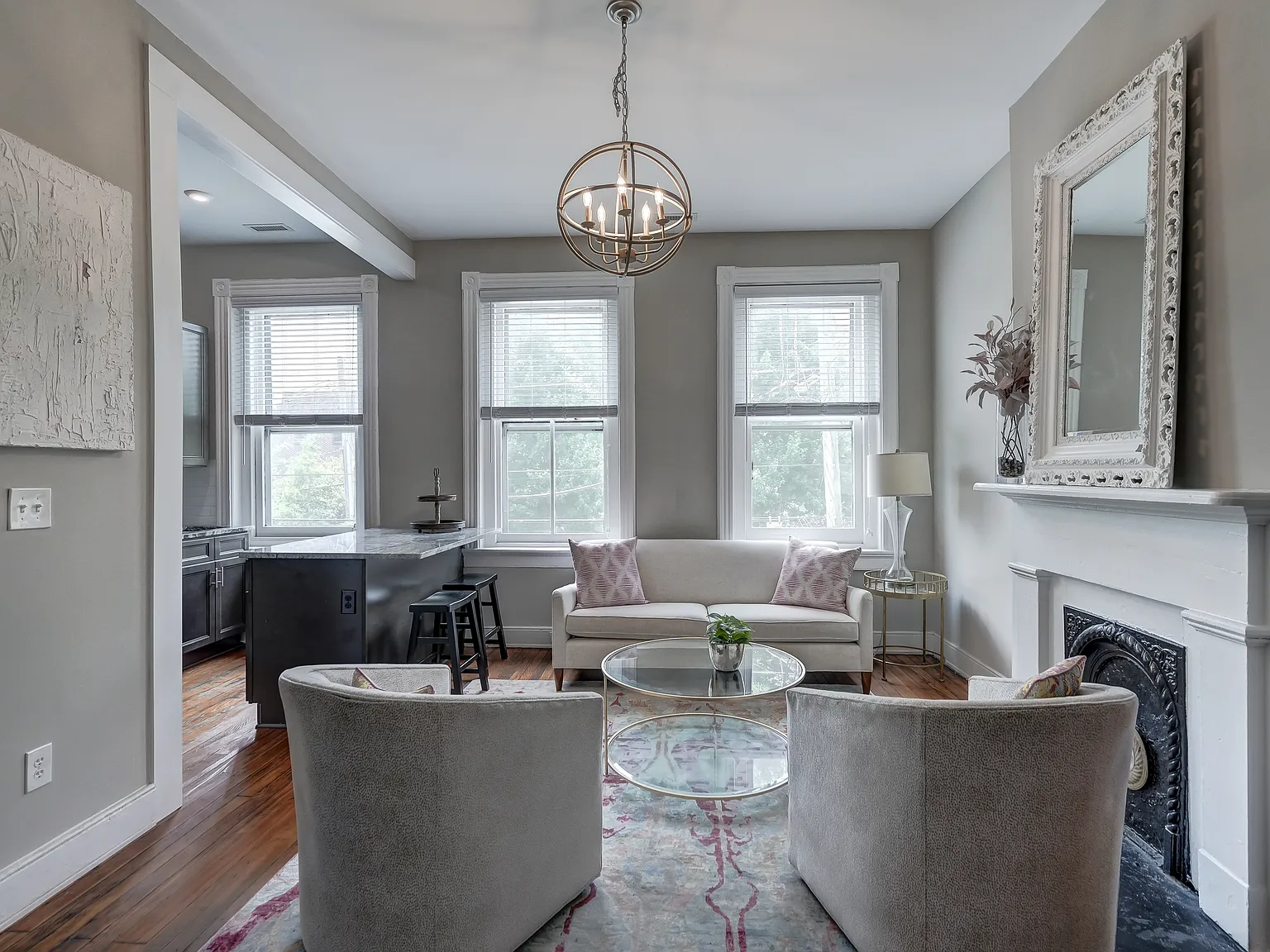 2 bed, 1000 sqft, $2,100 — Photo 4