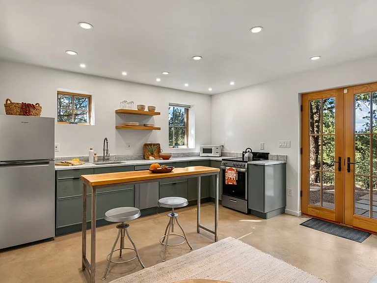 1615 Camino De Cruz Blanca — Photo 41