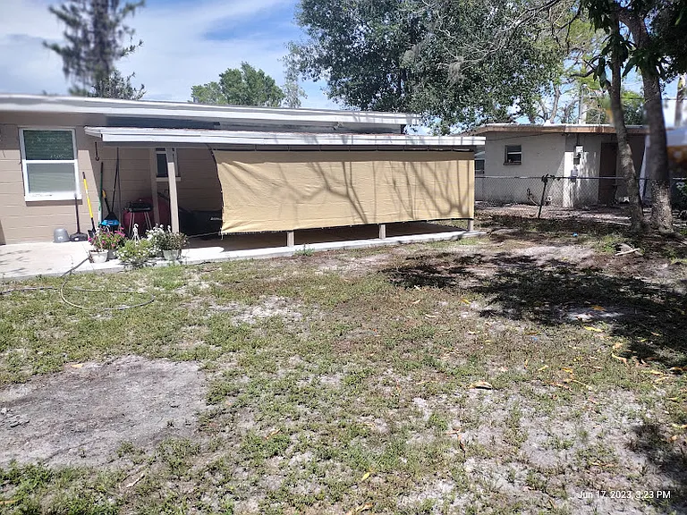 1362 Gardenia Ave — Photo 14