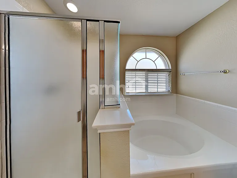 2124 Van Zandt Dr — Photo 11