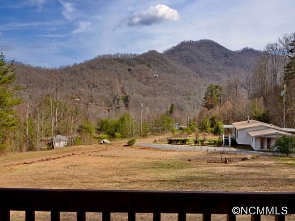 2nd image of 279 Savannah Meadows Trl