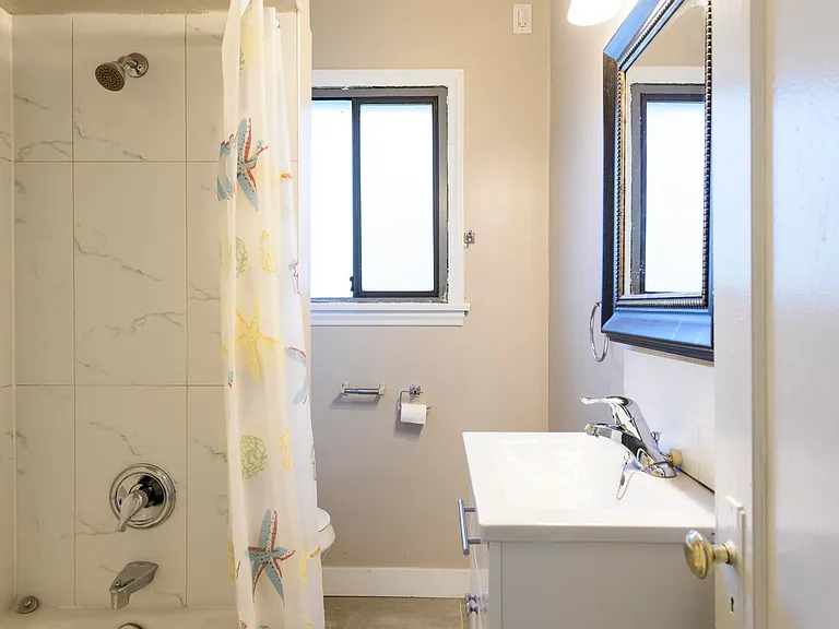 4525 Knight St — Photo 14