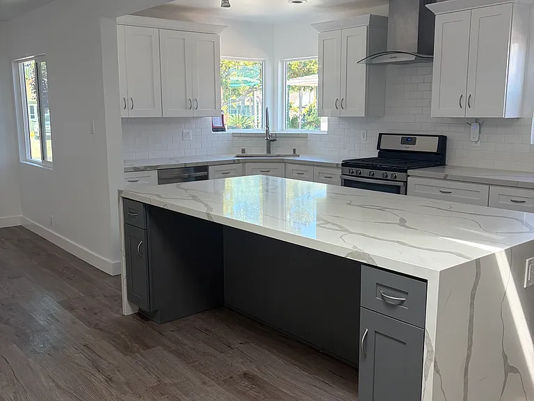 7322 W 90th St — Photo 14
