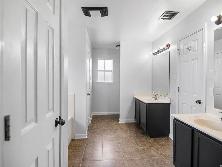 40450 Hawthorne Dr — Photo 6