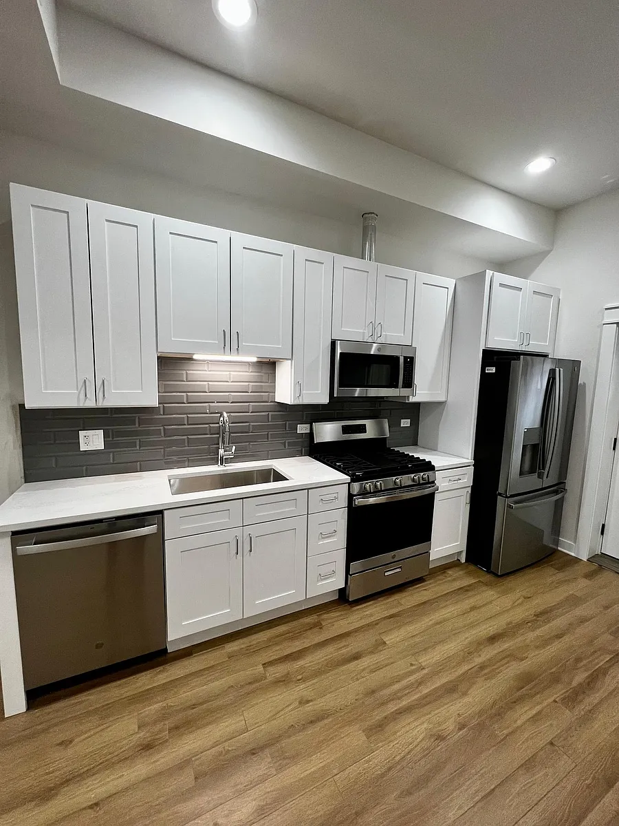 Building Photo - 2138 N Halsted St #2R
