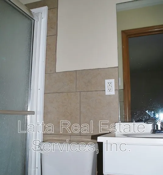 10600 E 79th St — Photo 7