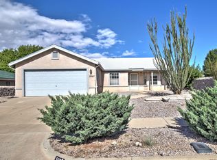 5067 Emerald St, Las Cruces, NM 88012