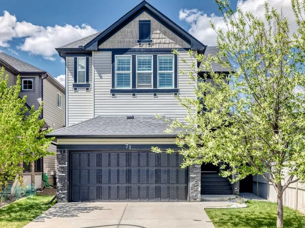 71 E Hillcrest St SW, Airdrie, AB T4B 0Y7