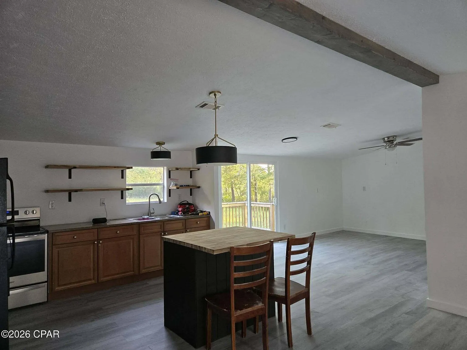 4 bed, 1512 sqft, $2,400 — Photo 4