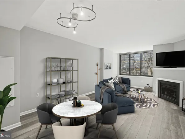 851 N Glebe Rd APT 302, Arlington, VA 22203