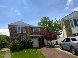 31 Radford St, Staten Island, NY 10314