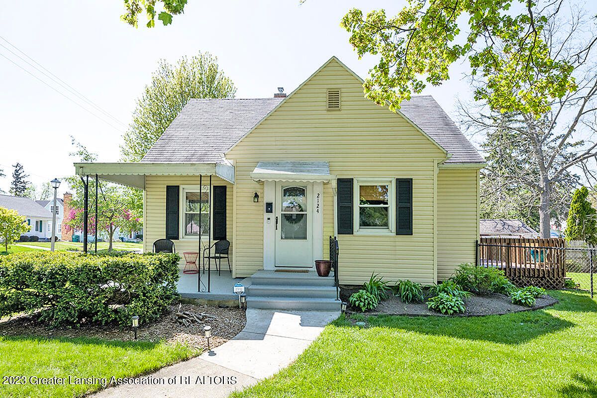 2124 Roberts Ln, Lansing, MI 48910 Zillow