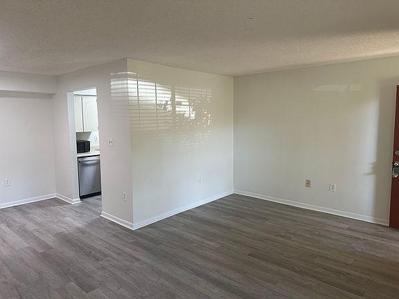 Dining area_07192023