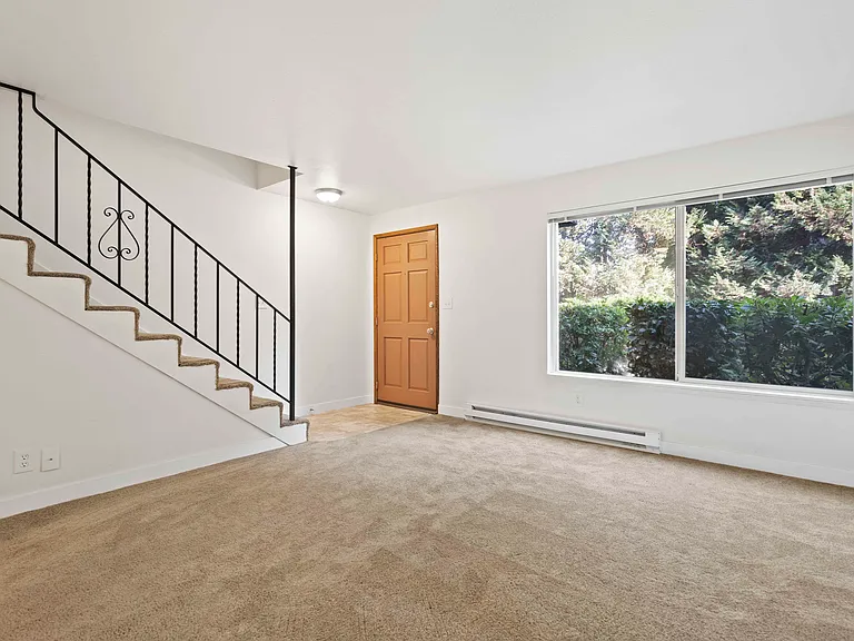 Cypress Lane Apartments — Photo 28