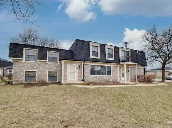 2122 N Ginger Cir #18C, Palatine, IL 60074