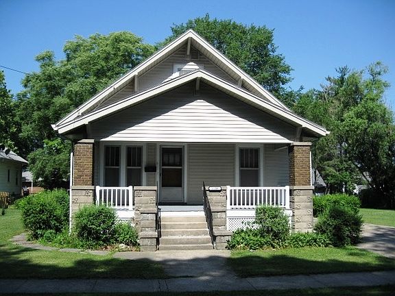 2nd image of 1108 McNally St