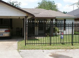 5922 Kiam St, Houston, TX 77007