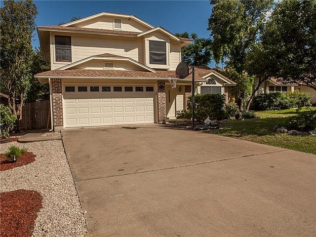 1st image of 1700 Hickory Dr