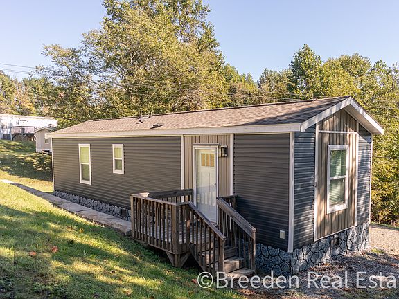 2nd image of 1760 Peaceful Ln