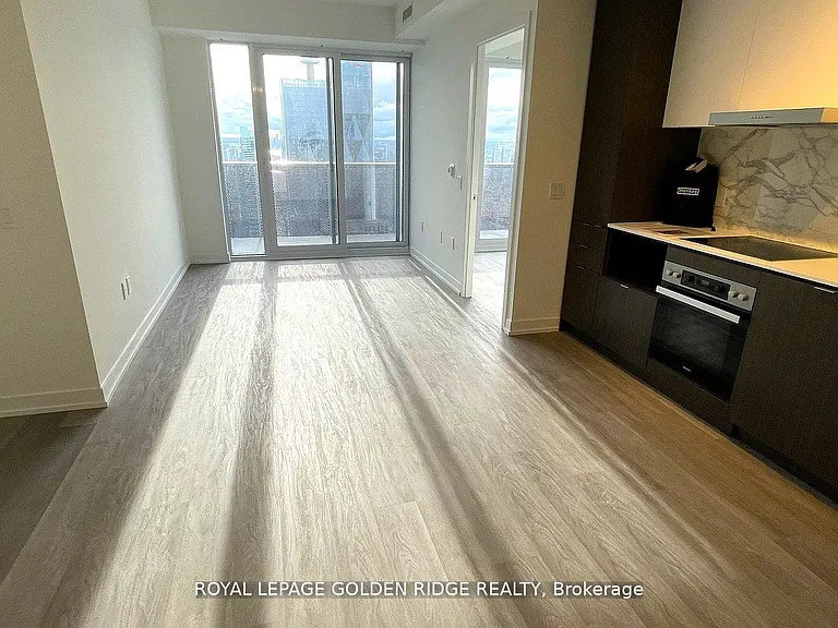 55 Cooper St #6812 — Photo 13