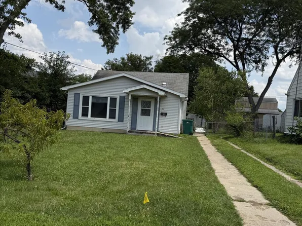 55 Roland Ct, Rossford, OH 43460