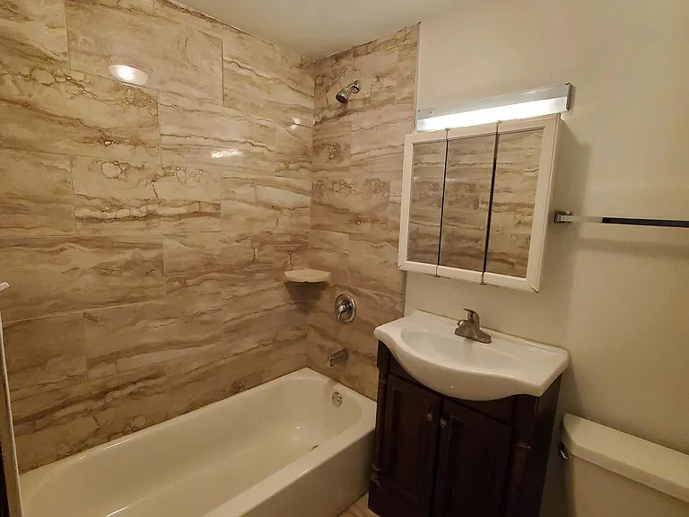 331 Amber St — Photo 14