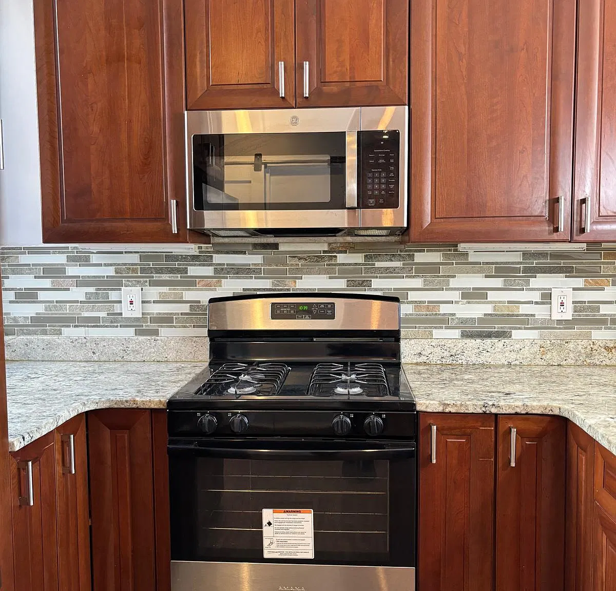2 bed, 1250 sqft, $3,500 — Photo 4