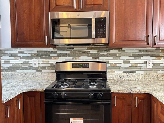 4th image of 537 Florida Ave NW #3