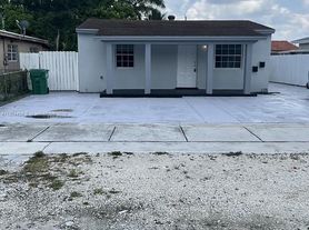 3710 SW 87th Ct, Miami, FL